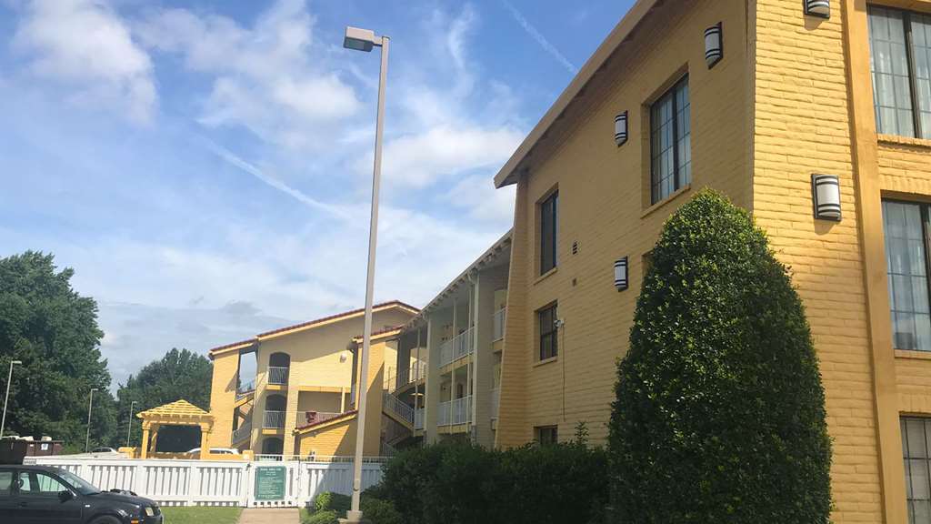 Quality Inn Hampton Exteriör bild